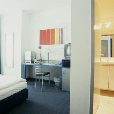 Hotel Alt - Tegel Berlin Room photo